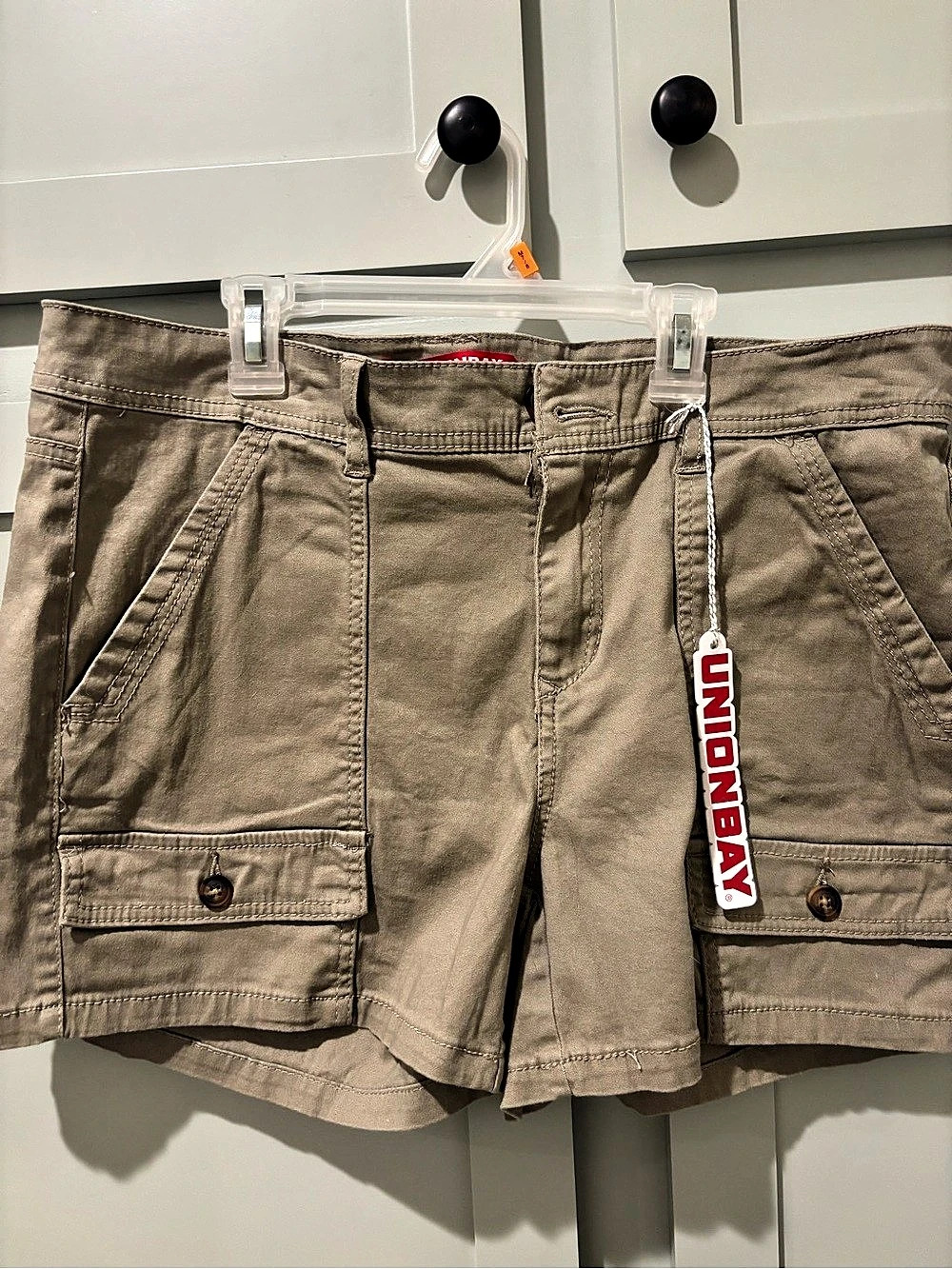 Unionbay Cargo Shorts Size 15 in Brown